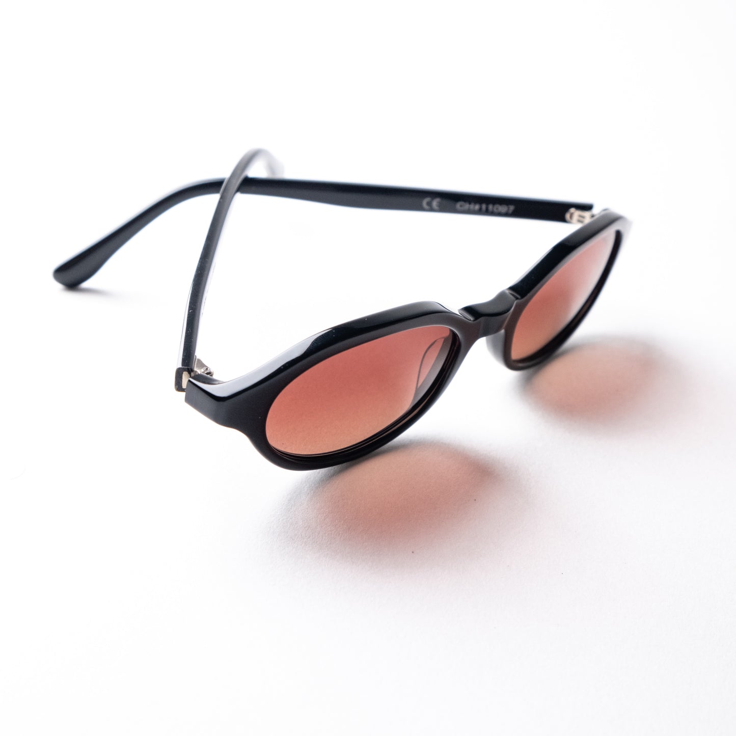 LUKA - BLACK /  Cherry Polarised Lens