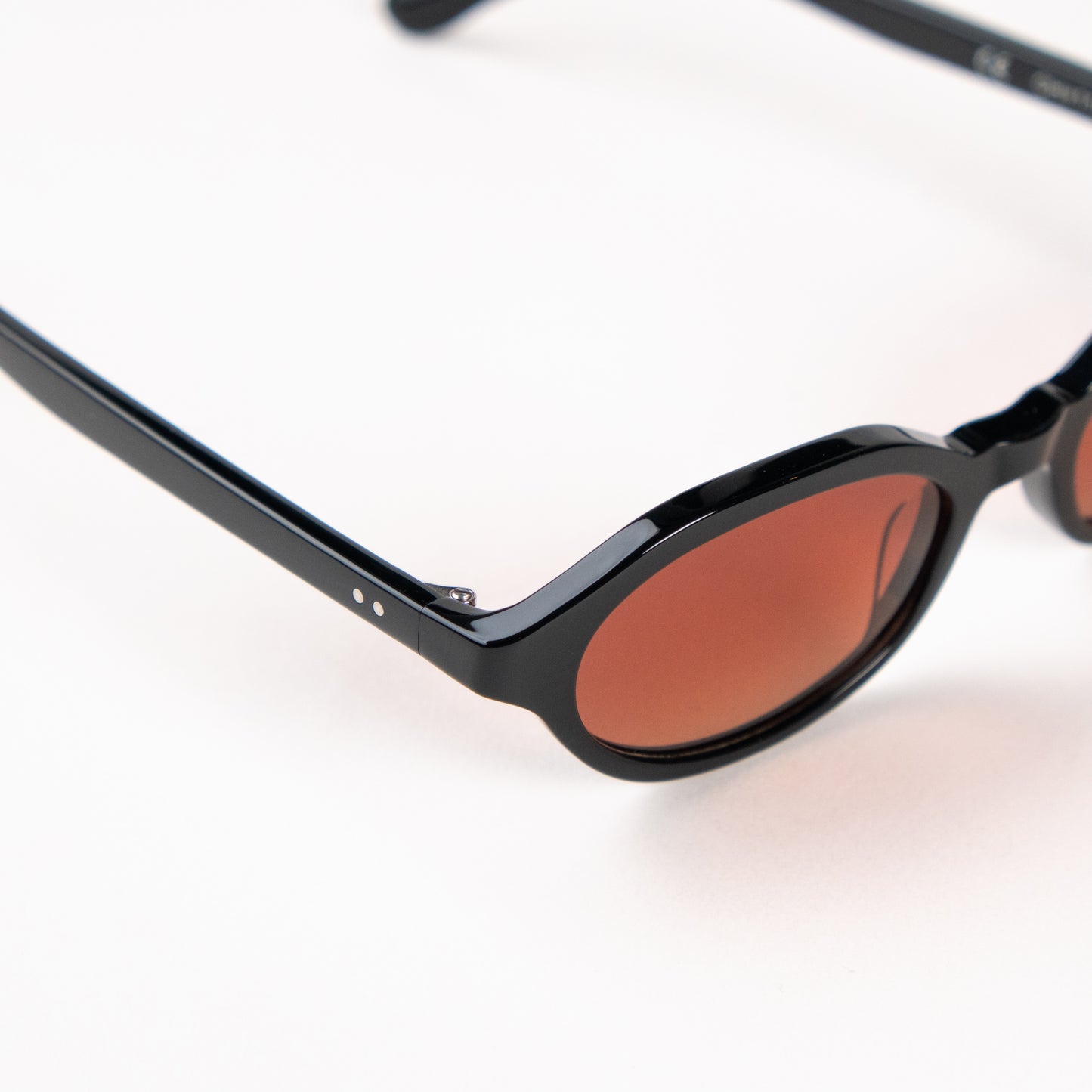 LUKA - BLACK /  Cherry Polarised Lens